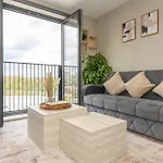 Springwell Suite - City Centre - Balcony & Pool Table - 3 Bed